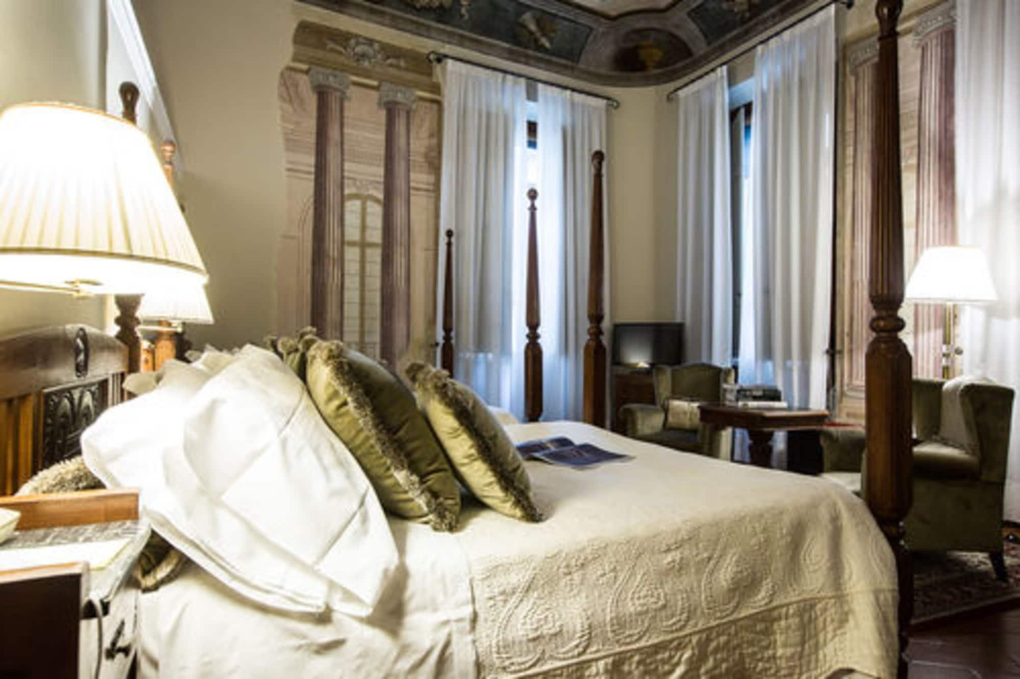 Burchianti Hotel